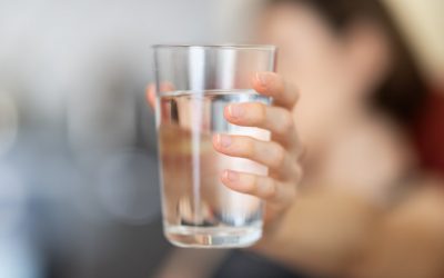 Wasser trinken: So viel Flüssigkeit brauchst du wirklich pro Tag